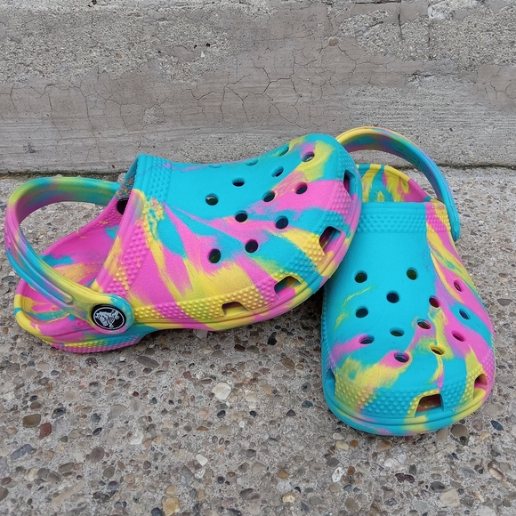 Size 10 crocs - Picture 2 of 14